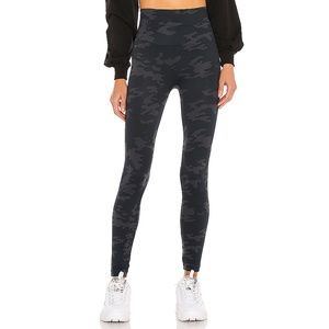 Spanx Look At Me Now Leggings Black Camo